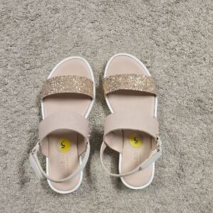 Girls Size 5 Sandal